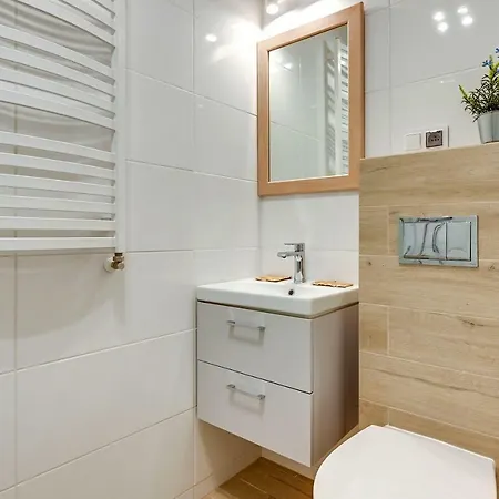 Triapart Ostoja Apartment *